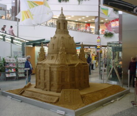 Sand sculpture of the Dresden Frauenkirche Sand sculpture of the Dresden Frauenkirche